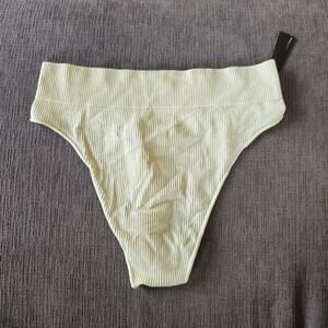 NWT SKIMS Women's Soft Beige Ribbed Cotton High-Waisted Thong Size 2X/3X